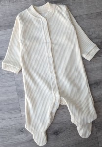 Чоловічок "Однотонний" бежевий, унісекс 0-3-6-9 місяців