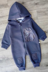 Чоловічок Elefin "Skateboarding" сірий(графітовий), хлопчик 3-6-9-12 місяців