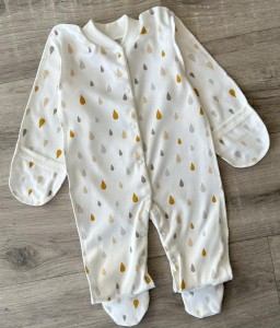 Чоловічок "Капельки'', білий, дівчинка 0-3 місяців