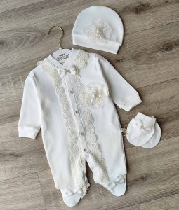 Человечек Waffle "Жемчужина" молочный, девочка 0-3-6 месяцев