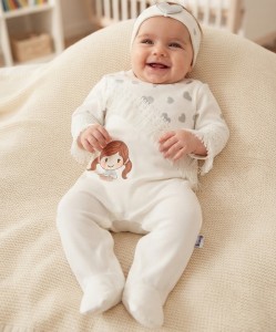 Чоловічок Annora "Крихітка" молочний, дівчинка 0-3-6 місяців
